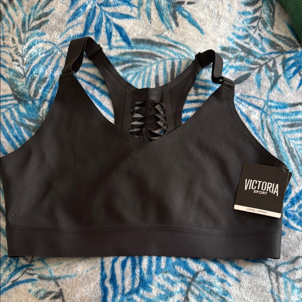 Victoria Sport Low Impact Bra